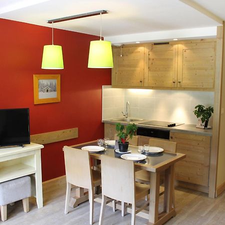 Residence Christiana 406 Cles Blanches Courchevel Ла Таня Екстериор снимка